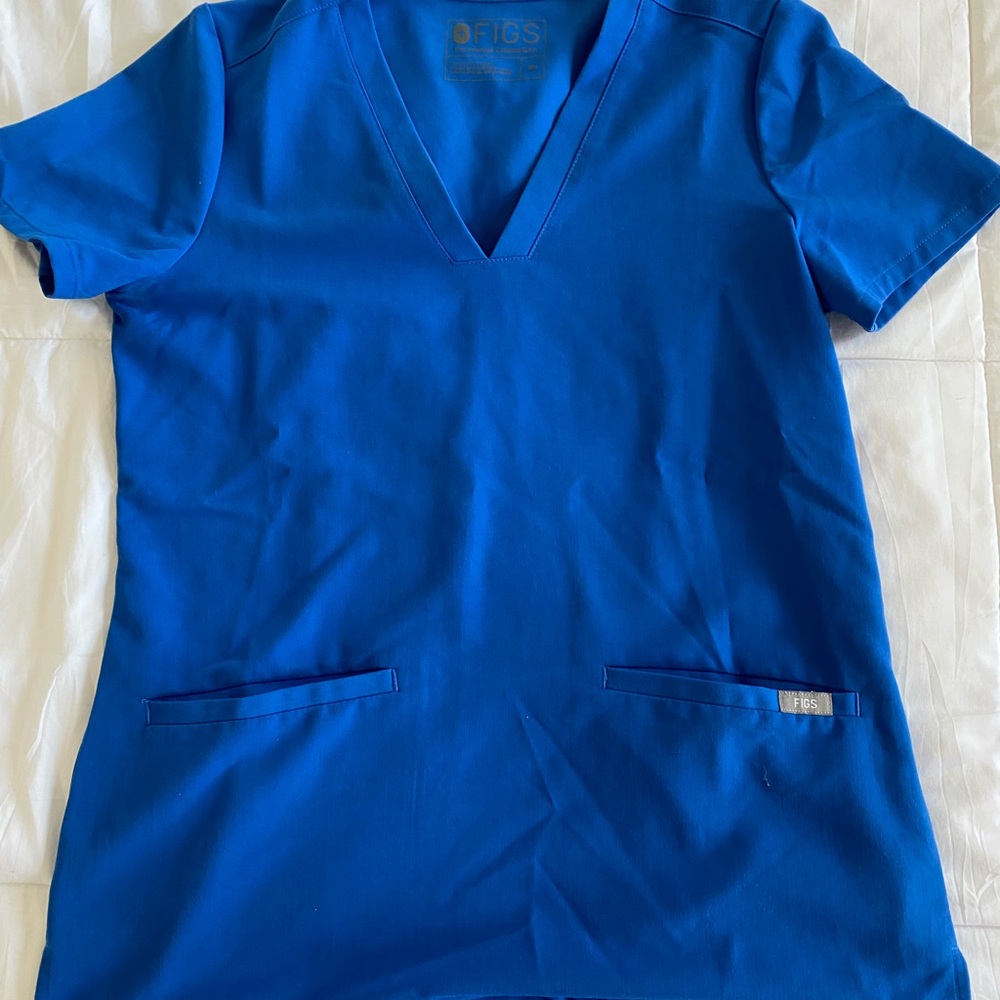 Women’s 3-pocket Figs Casma top